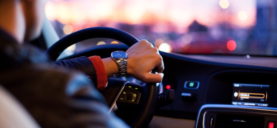 Photo De ce ar trebui să verifici nivelul și starea uleiului de transmisie